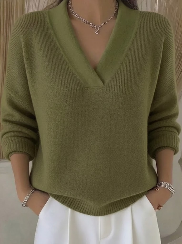Faye | Relaxed V-Neck Sweater